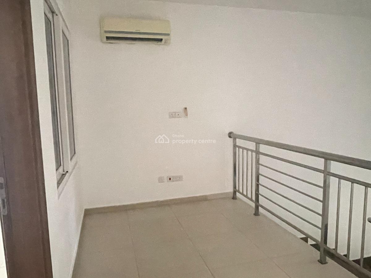 Executive Unfurnished Townhouse in Gated Development, Libi Gardens, Prestige Link, Cantonments, Accra, Townhouse for Rent