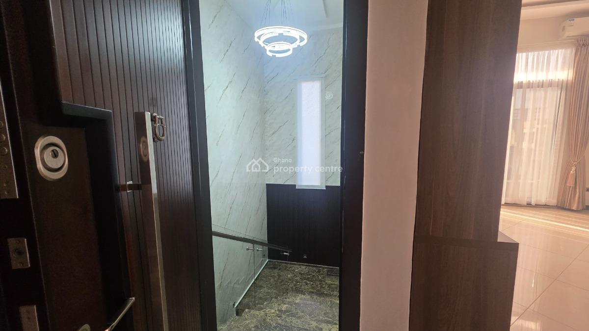 5 Bedroom House with Boys Quarters and Pool at East Airport, East Airport, Accra Metropolitan, Accra, House for Sale