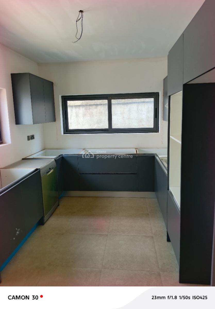 4-bedroom Townhouse, Cantoments,seekers Realty, North Labone, Accra, Townhouse for Sale