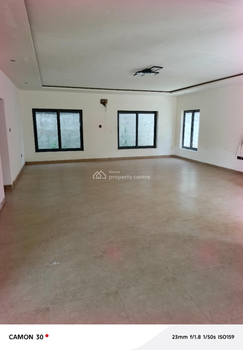 4-bedroom Townhouse, Cantoments,seekers Realty, North Labone, Accra, Townhouse for Sale