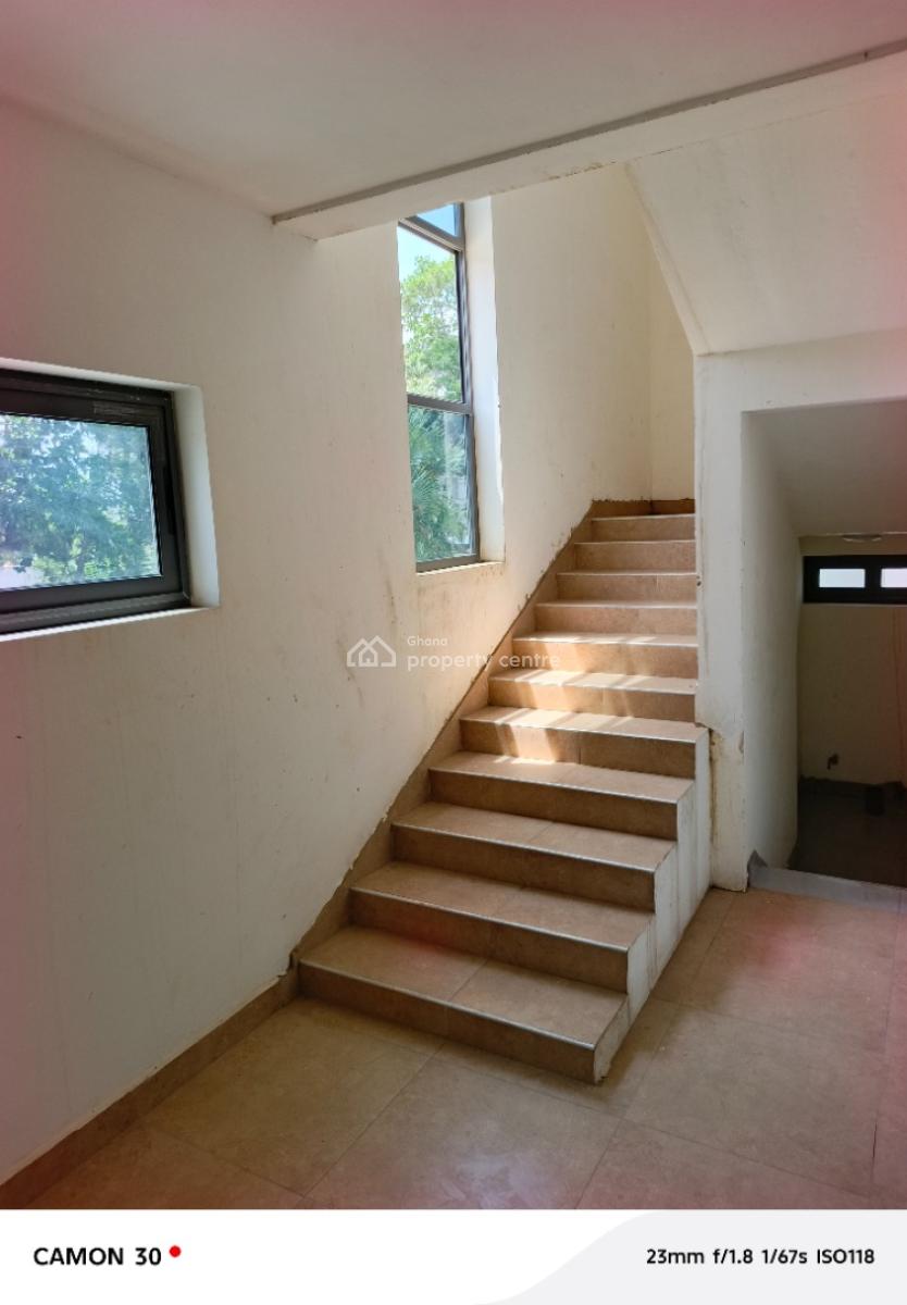 4-bedroom Townhouse, Cantoments,seekers Realty, North Labone, Accra, Townhouse for Sale