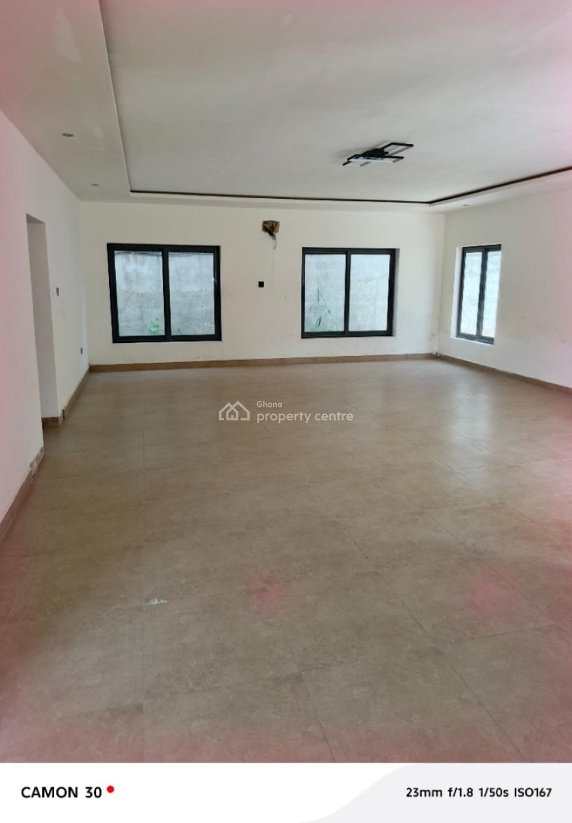 4-bedroom Townhouse, Cantoments,seekers Realty, North Labone, Accra, Townhouse for Sale