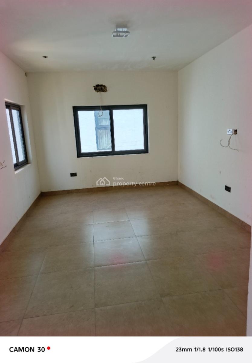 4-bedroom Townhouse, Cantoments,seekers Realty, North Labone, Accra, Townhouse for Sale