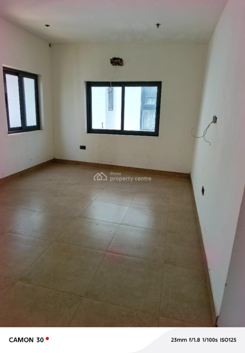 4-bedroom Townhouse, Cantoments,seekers Realty, North Labone, Accra, Townhouse for Sale