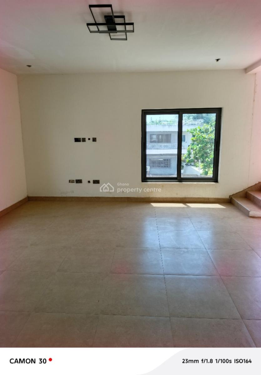 4-bedroom Townhouse, Cantoments,seekers Realty, North Labone, Accra, Townhouse for Sale