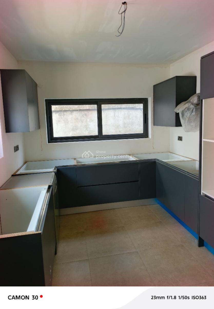 4-bedroom Townhouse, Cantoments,seekers Realty, North Labone, Accra, Townhouse for Sale