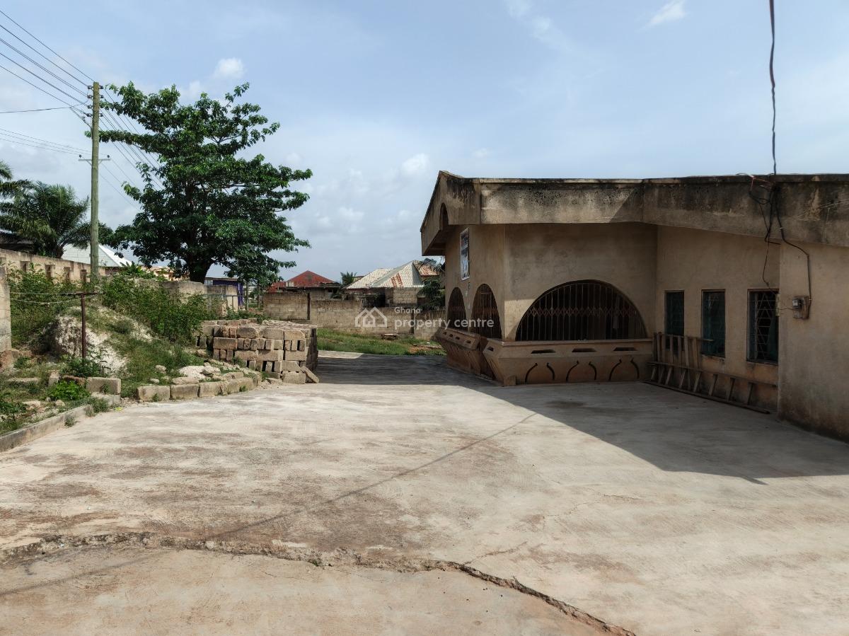 15 Bedrooms, Kronum, Near Suame, Markro, Magazine., Kumasi Metropolitan, Ashanti, House for Sale