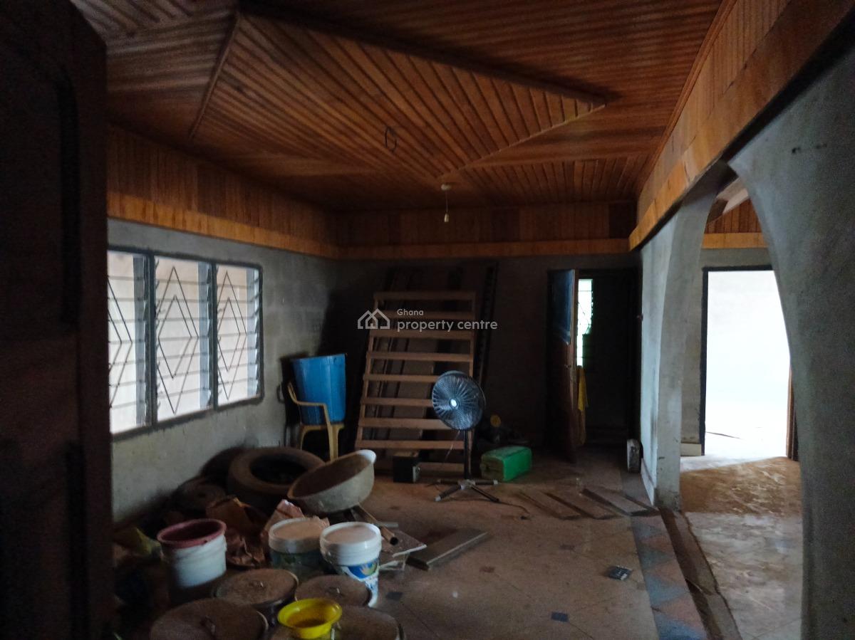 15 Bedrooms, Kronum, Near Suame, Markro, Magazine., Kumasi Metropolitan, Ashanti, House for Sale