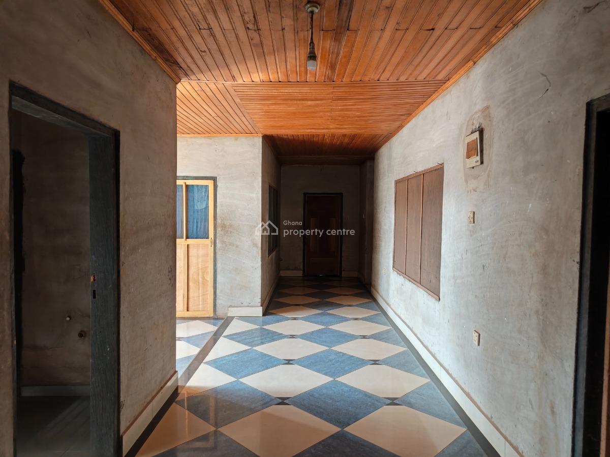 15 Bedrooms, Kronum, Near Suame, Markro, Magazine., Kumasi Metropolitan, Ashanti, House for Sale