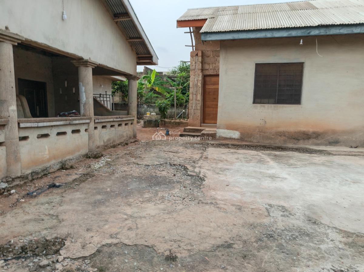 7 Bedrooms, Kotei, Near Ayeduase, Knust., Kumasi Metropolitan, Ashanti, House for Sale