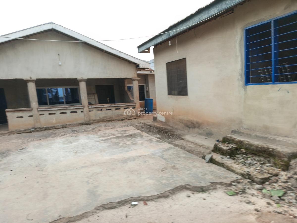 7 Bedrooms, Kotei, Near Ayeduase, Knust., Kumasi Metropolitan, Ashanti, House for Sale