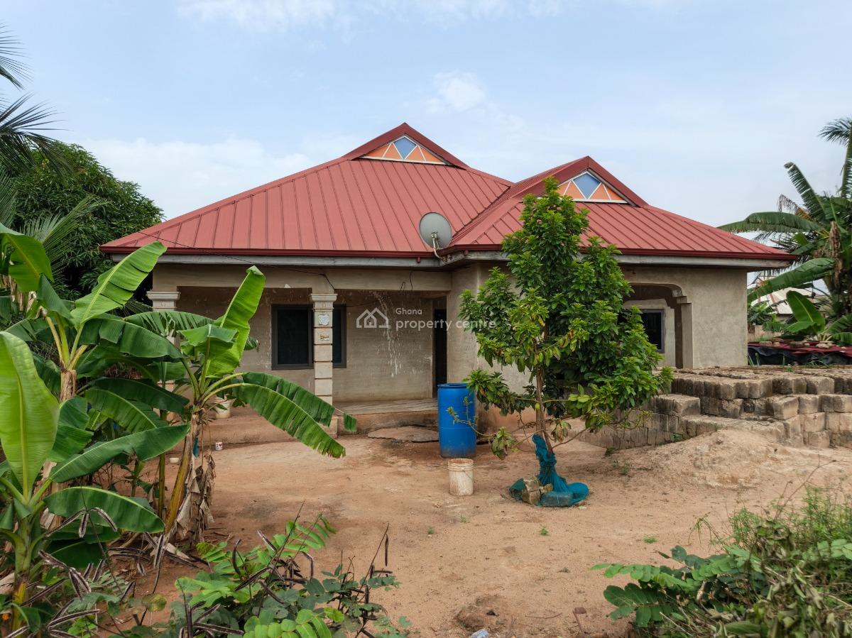 5 Bedrooms, Adankwaame, on Abrepo Barekese Road., Kumasi Metropolitan, Ashanti, House for Sale