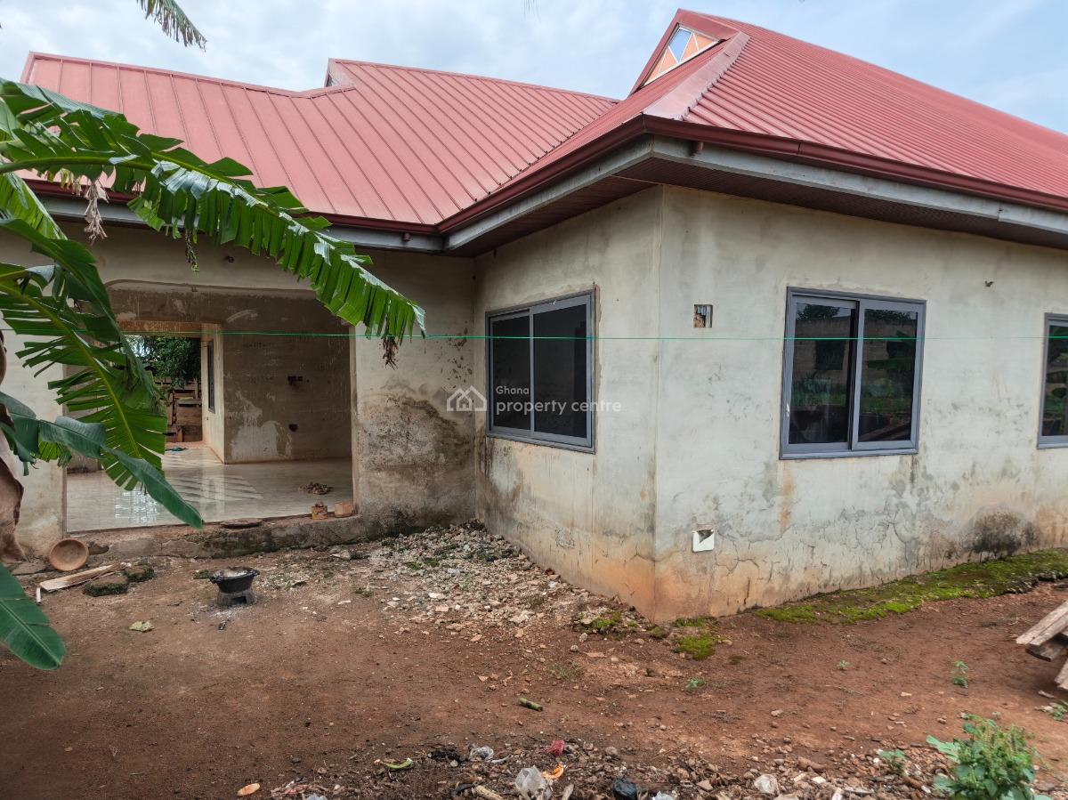 5 Bedrooms, Adankwaame, on Abrepo Barekese Road., Kumasi Metropolitan, Ashanti, House for Sale