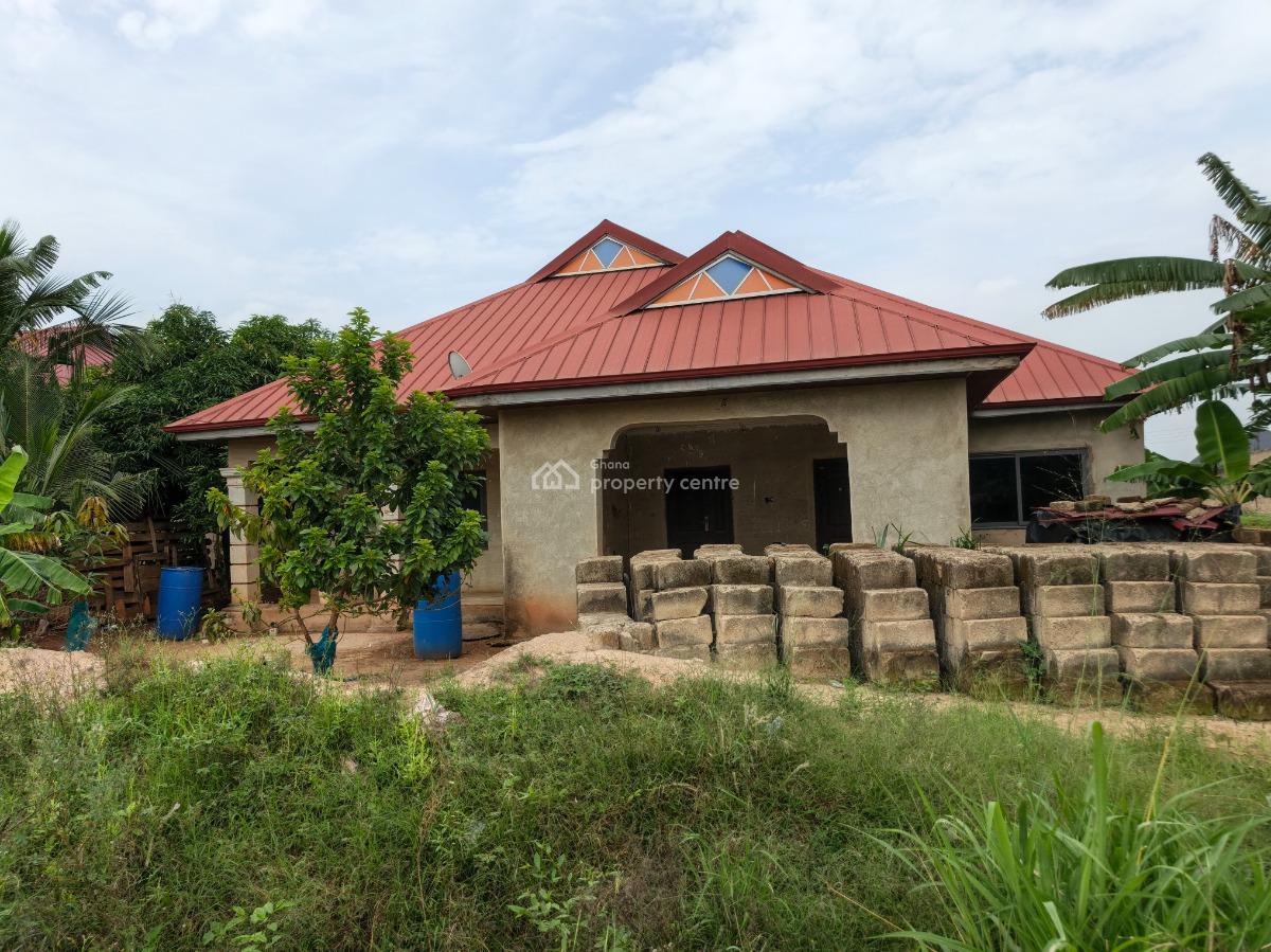 5 Bedrooms, Adankwaame, on Abrepo Barekese Road., Kumasi Metropolitan, Ashanti, House for Sale
