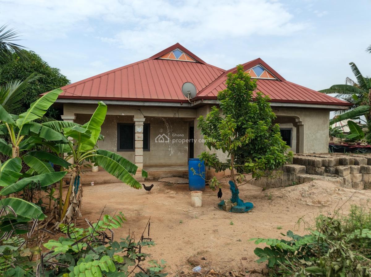 5 Bedrooms, Adankwaame, on Abrepo Barekese Road., Kumasi Metropolitan, Ashanti, House for Sale