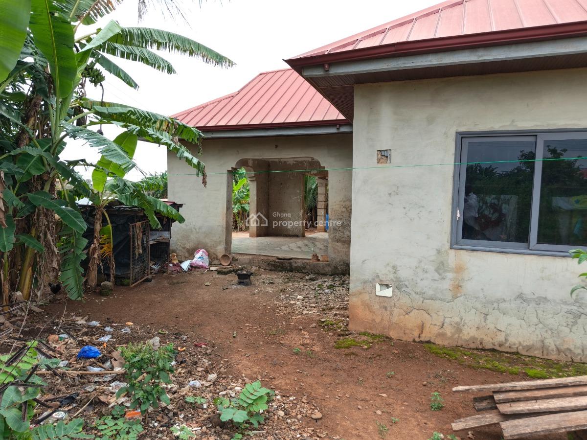 5 Bedrooms, Adankwaame, on Abrepo Barekese Road., Kumasi Metropolitan, Ashanti, House for Sale