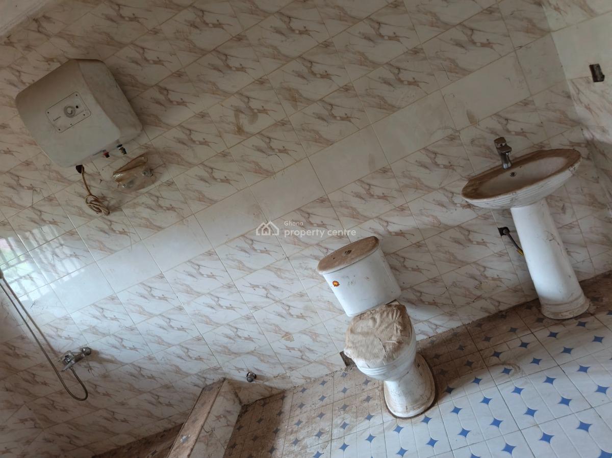 5 Bedrooms, Adankwaame, on Abrepo Barekese Road., Kumasi Metropolitan, Ashanti, House for Sale