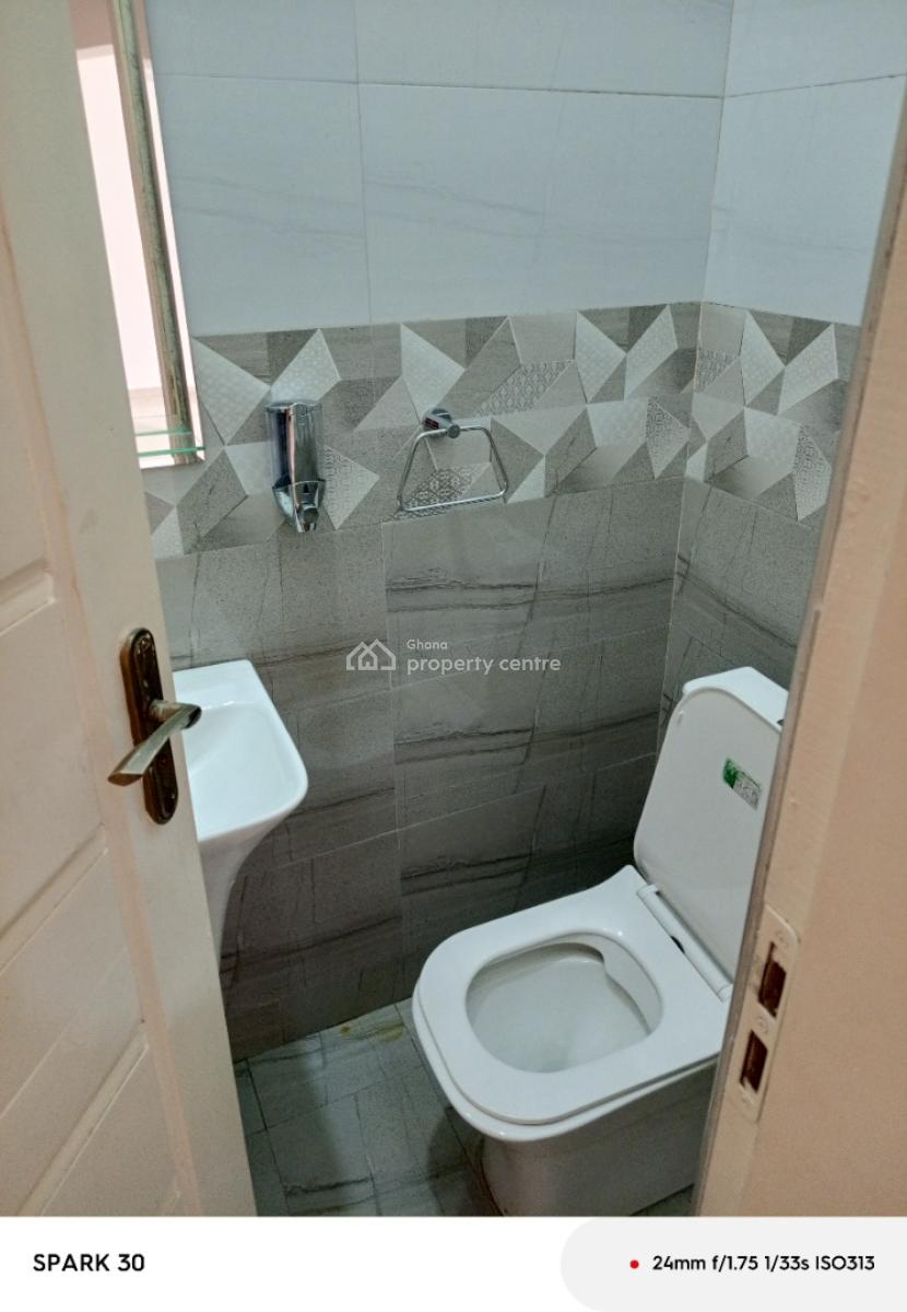 3 Bedrooms Apartment, Osu Oxford Street,beijing Clinic, Osu, Accra, Apartment for Rent