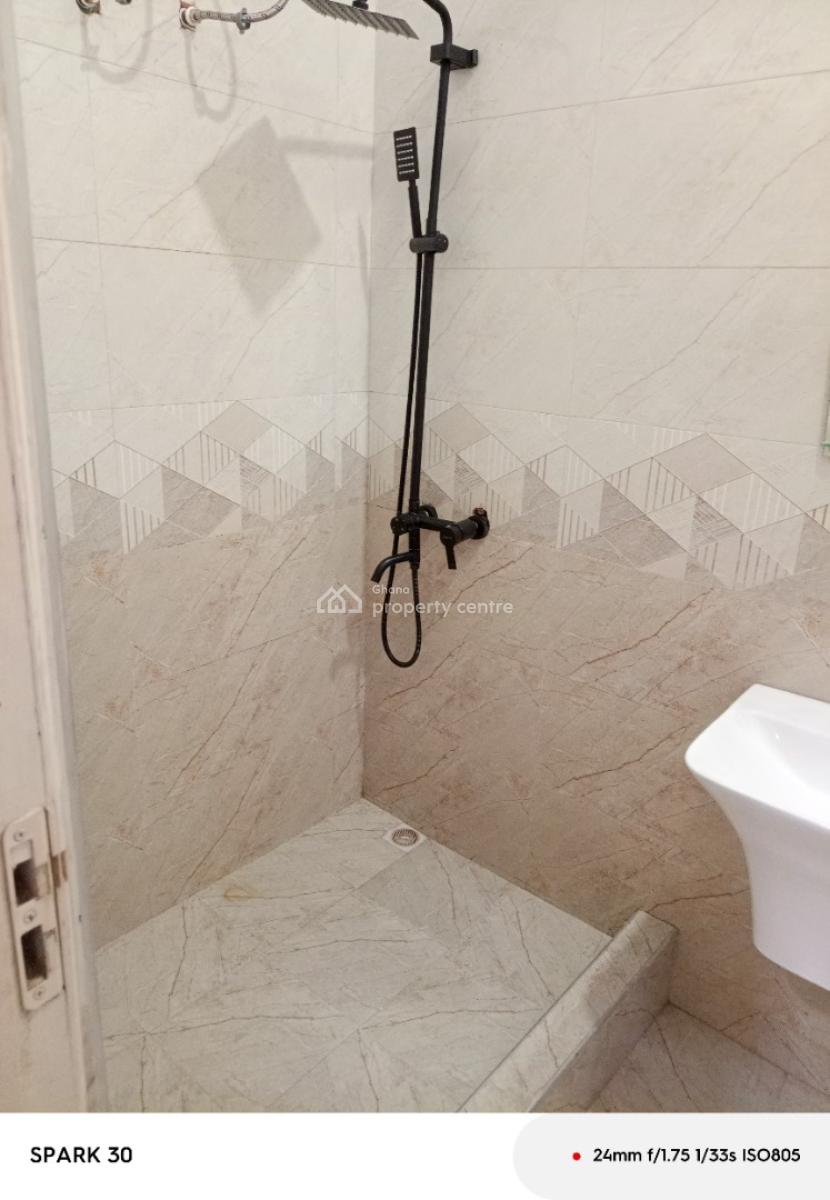 3 Bedrooms Apartment, Osu Oxford Street,beijing Clinic, Osu, Accra, Apartment for Rent