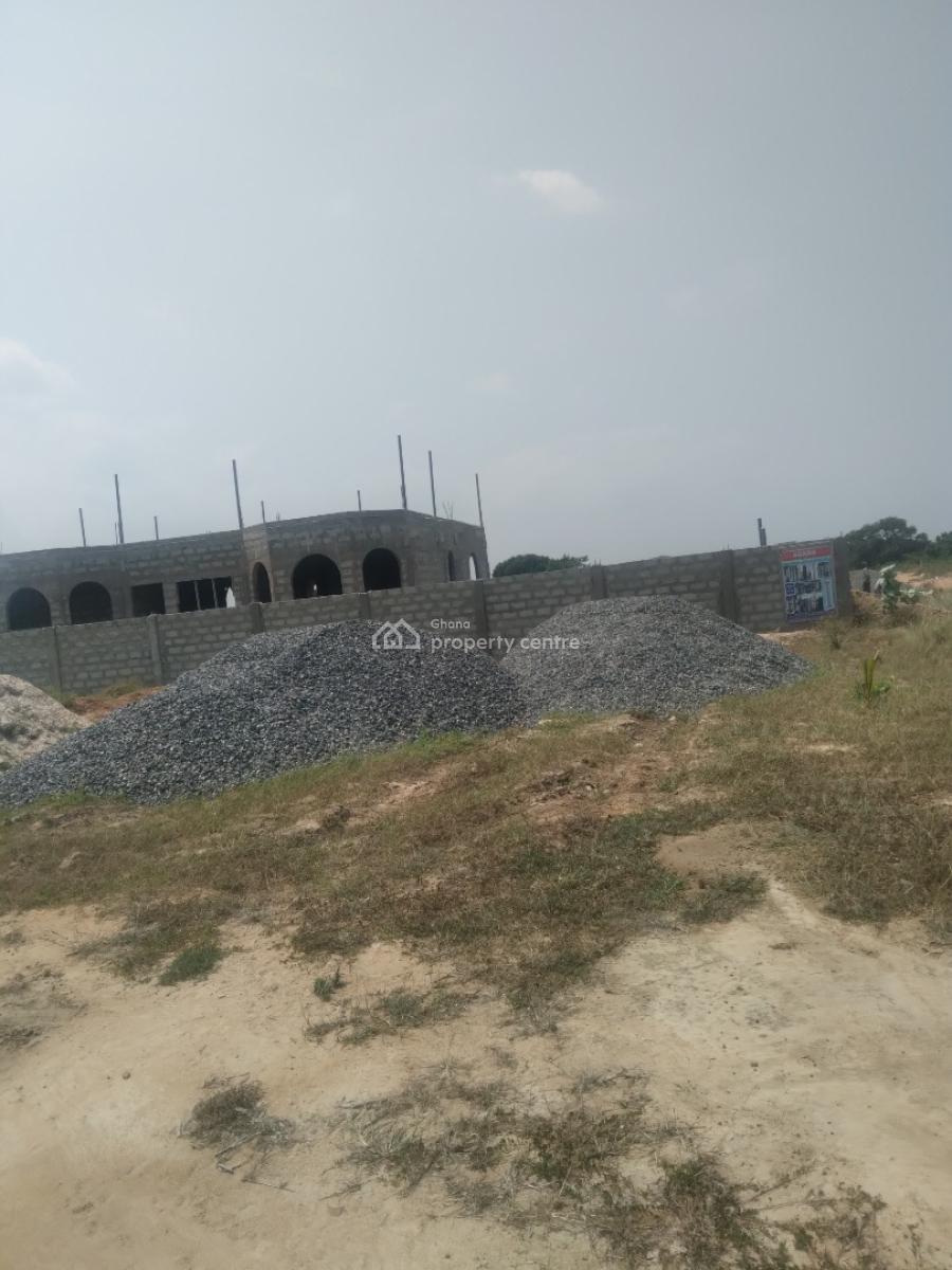 Large Plot with Amenities, Dawhenya, Accra Metropolitan, Accra, Residential Land for Sale