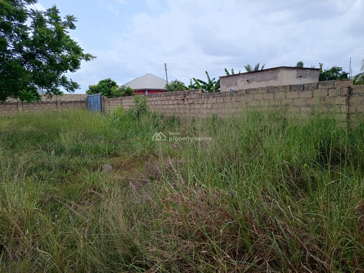 Partially Walled Plot, Ablekuma Nsakina, Ga West Municipal, Accra, Residential Land for Sale