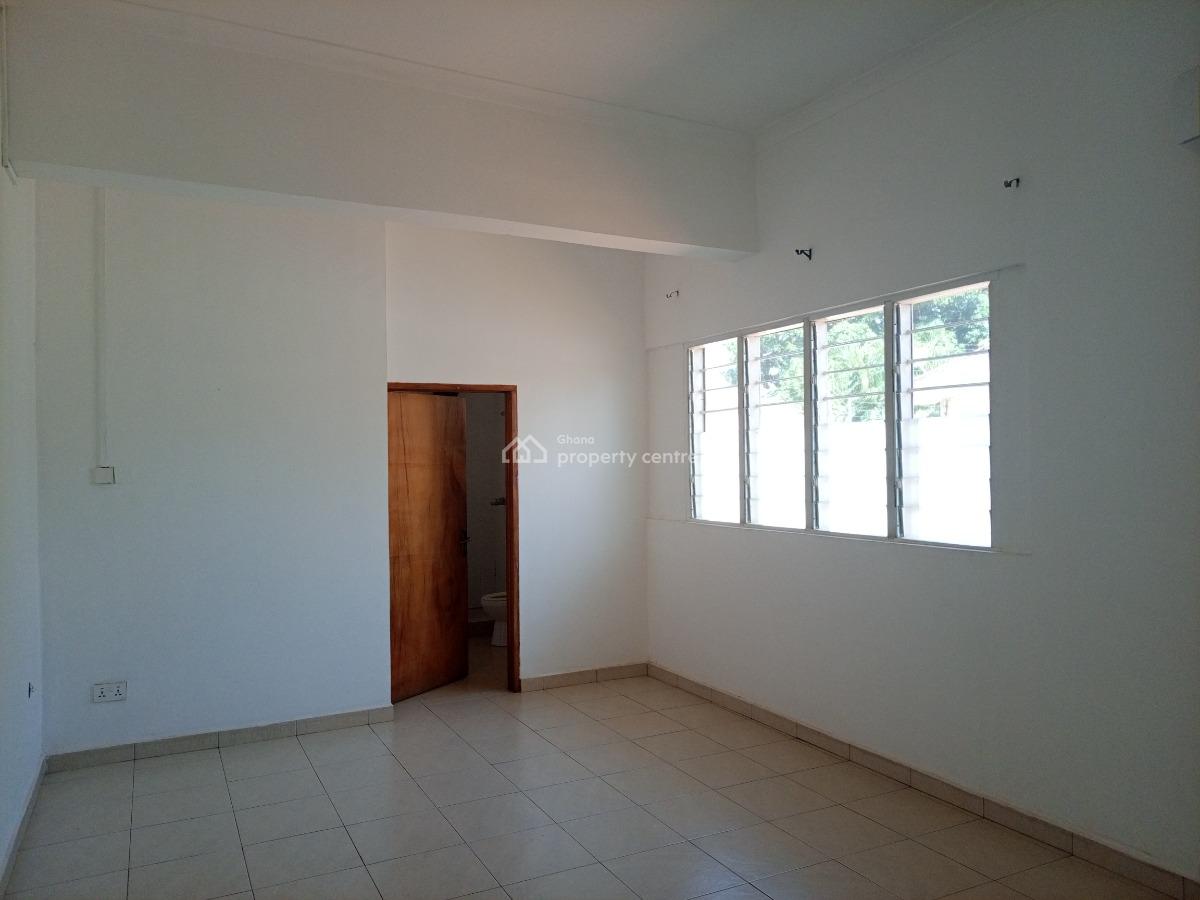Renovated 4 Bedroom Plus Outhouse, Cocoa Clinic Area, North Kaneshie, Accra, Detached Bungalow for Sale