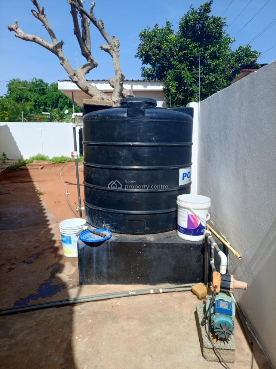 Renovated 4 Bedroom Plus Outhouse, Cocoa Clinic Area, North Kaneshie, Accra, Detached Bungalow for Sale