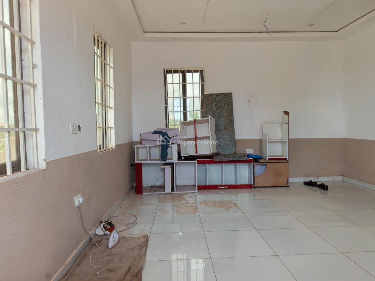 4 Bedrooms, Ejisu Donaso, Ejisu-juaben Municipal, Ashanti, House for Sale