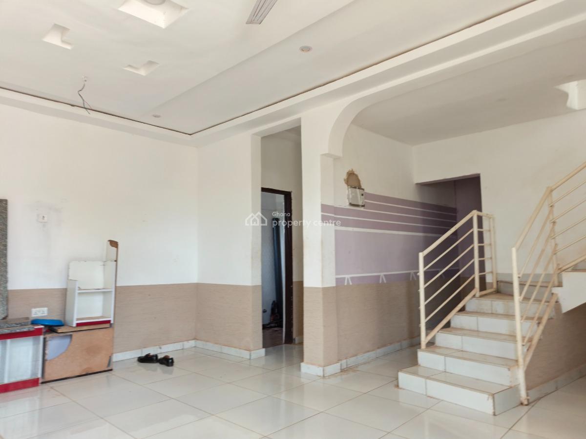 4 Bedrooms, Ejisu Donaso, Ejisu-juaben Municipal, Ashanti, House for Sale