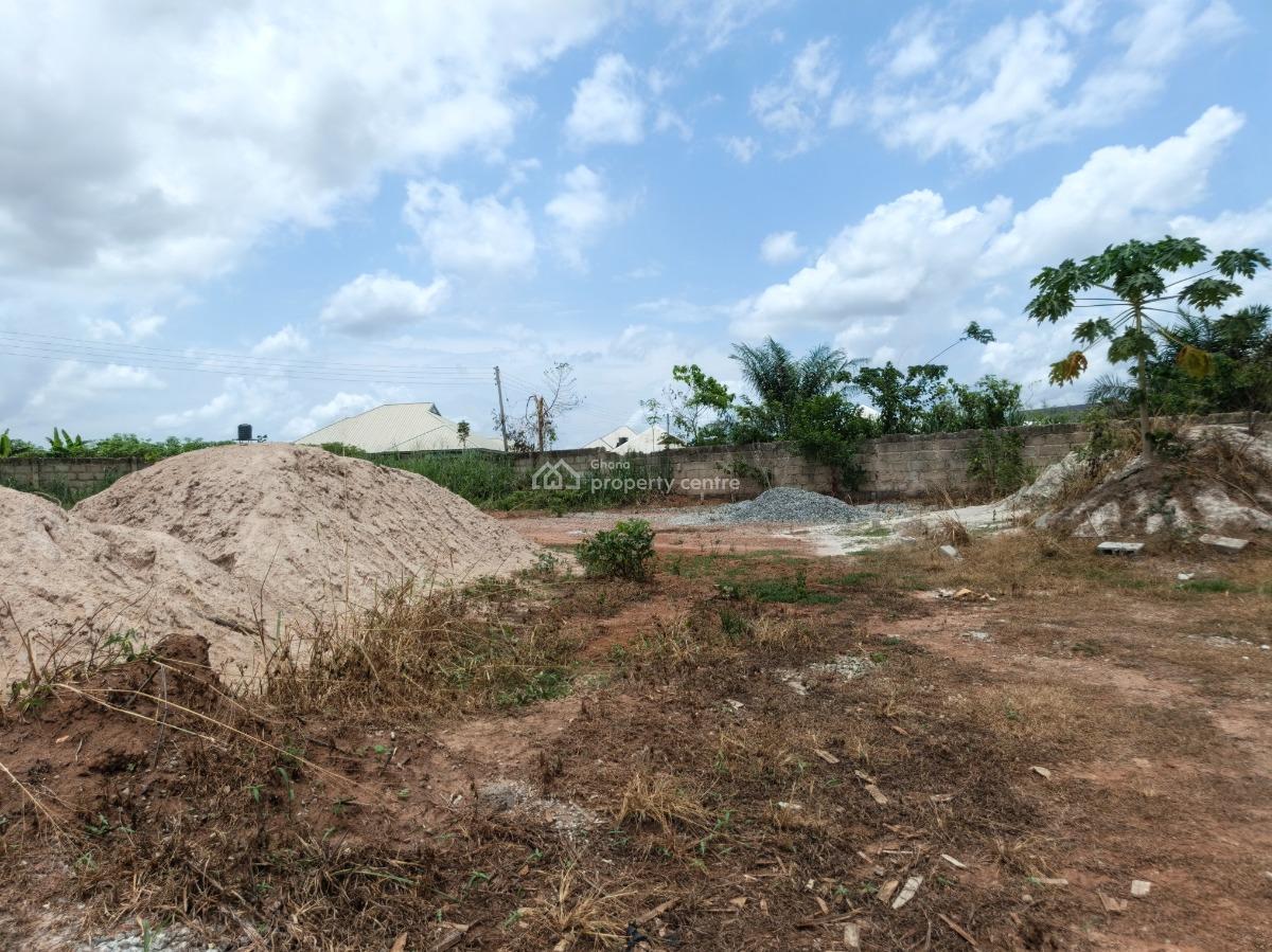 Plot.   ( Fence Walled), Ejisu Donaso, Ejisu-juaben Municipal, Ashanti, Residential Land for Sale