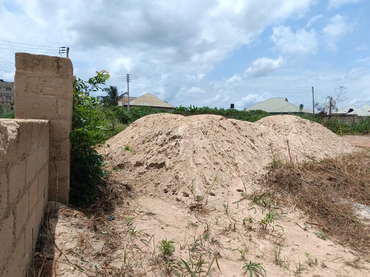 Plot.   ( Fence Walled), Ejisu Donaso, Ejisu-juaben Municipal, Ashanti, Residential Land for Sale
