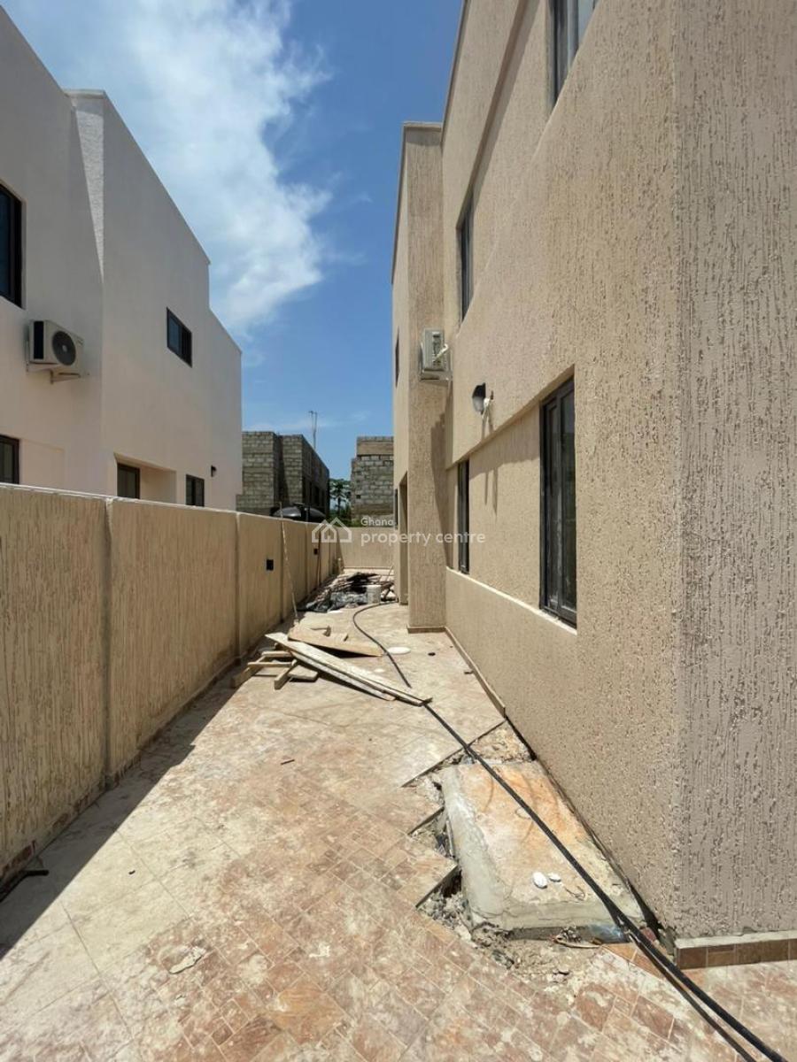Executive 4 Bedroom, Tse Addo, Accra, House for Sale