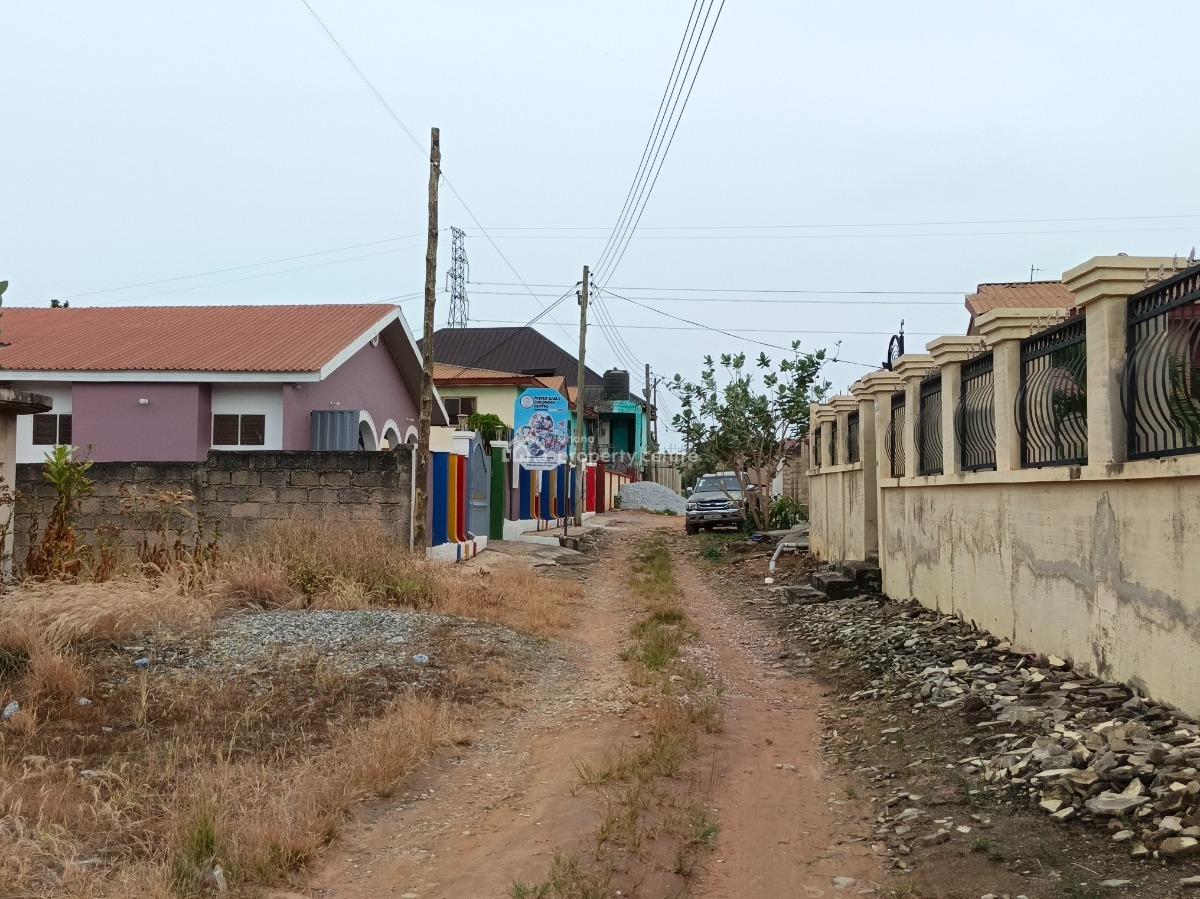 Hostel Plot / Land, Twumduase, Near Ayeduase, Boadi. Knust, Kumasi Metropolitan, Ashanti, Commercial Land for Sale