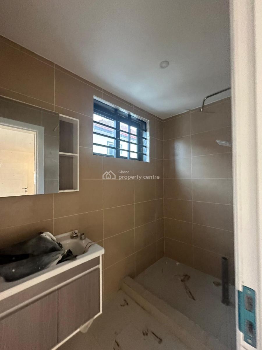 4 Bedroom House with Boys Quarters Selling -- Kwabenya Acp Area, Acp Estates, Kwabenya, Ga East Municipal, Accra, Detached Duplex for Sale