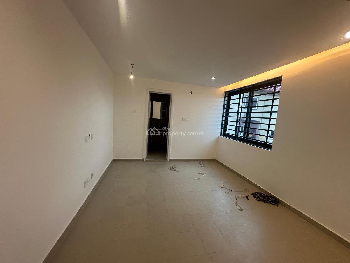 4 Bedroom House with Boys Quarters Selling -- Kwabenya Acp Area, Acp Estates, Kwabenya, Ga East Municipal, Accra, Detached Duplex for Sale