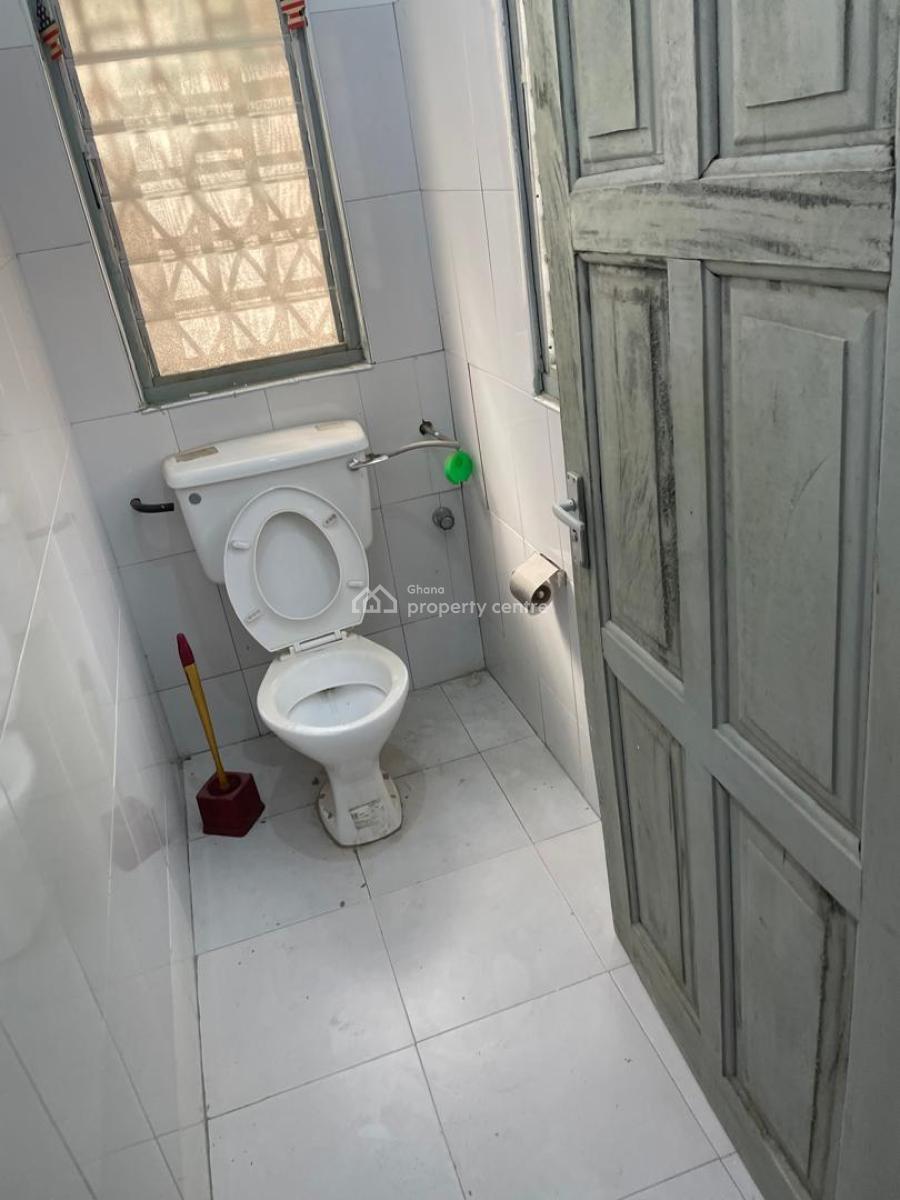 2- Bedrooms, Osu Oxford Street Papaya, Osu, Accra, Apartment for Rent