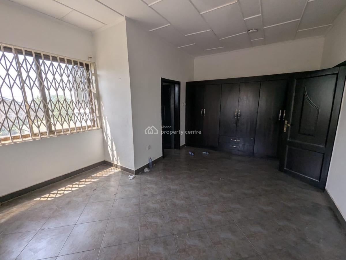 3 Bedrooms at Cfc Estate, Cfc Estate, Dome, Ga East Municipal, Accra, Apartment for Rent