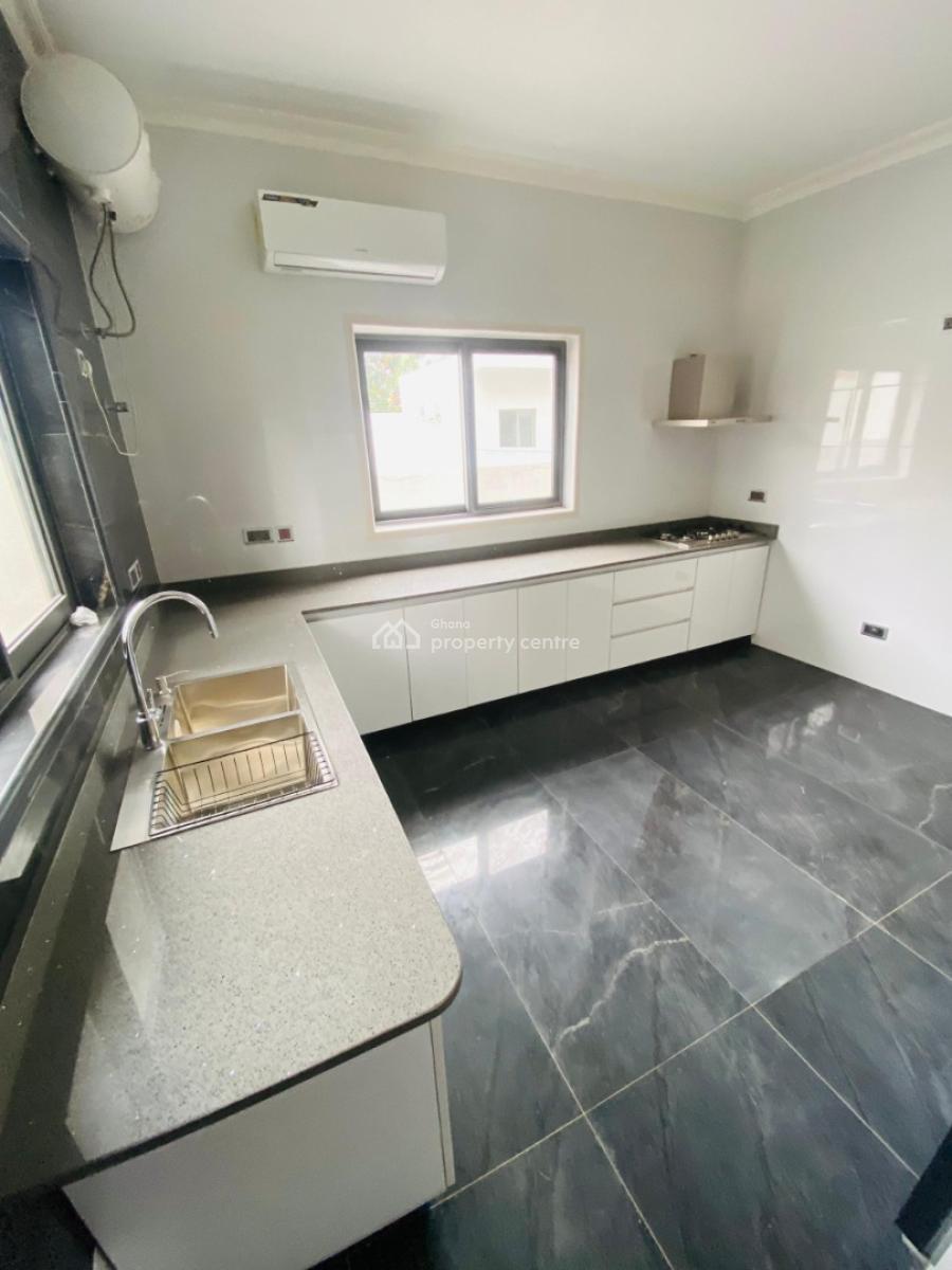 4-bedroom Townhouse, Seekers Realty, Airport Residential Area, Accra, Townhouse for Rent