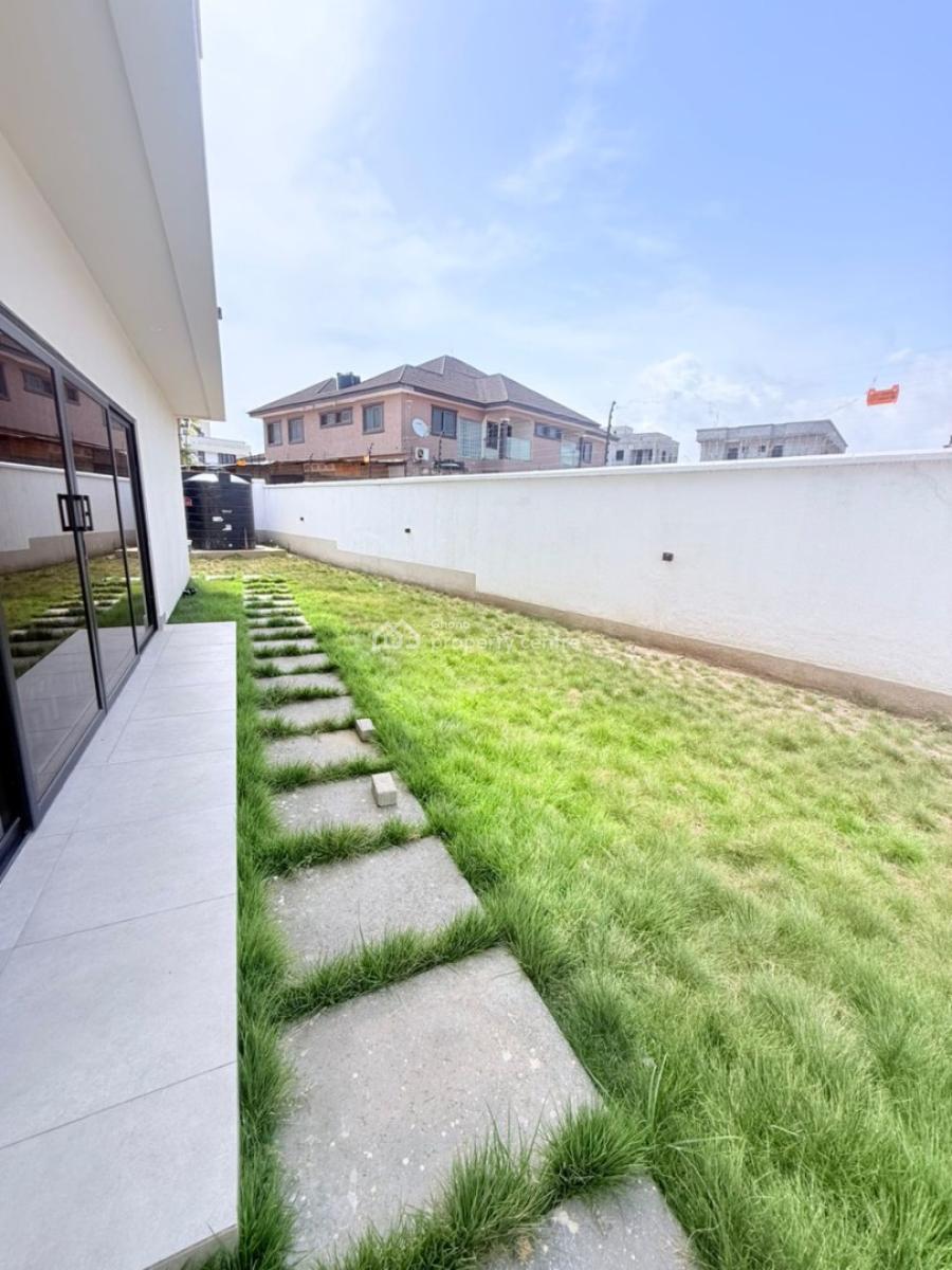 Executive Newly Built 4 Bedroom, East Airport, Airport Residential Area, Accra, House for Rent