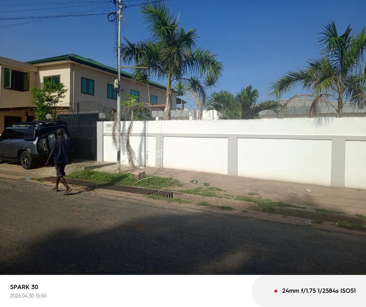 5- Bedroom Self Contain, Osu Oxford Street, Osu, Accra, Detached Bungalow for Rent