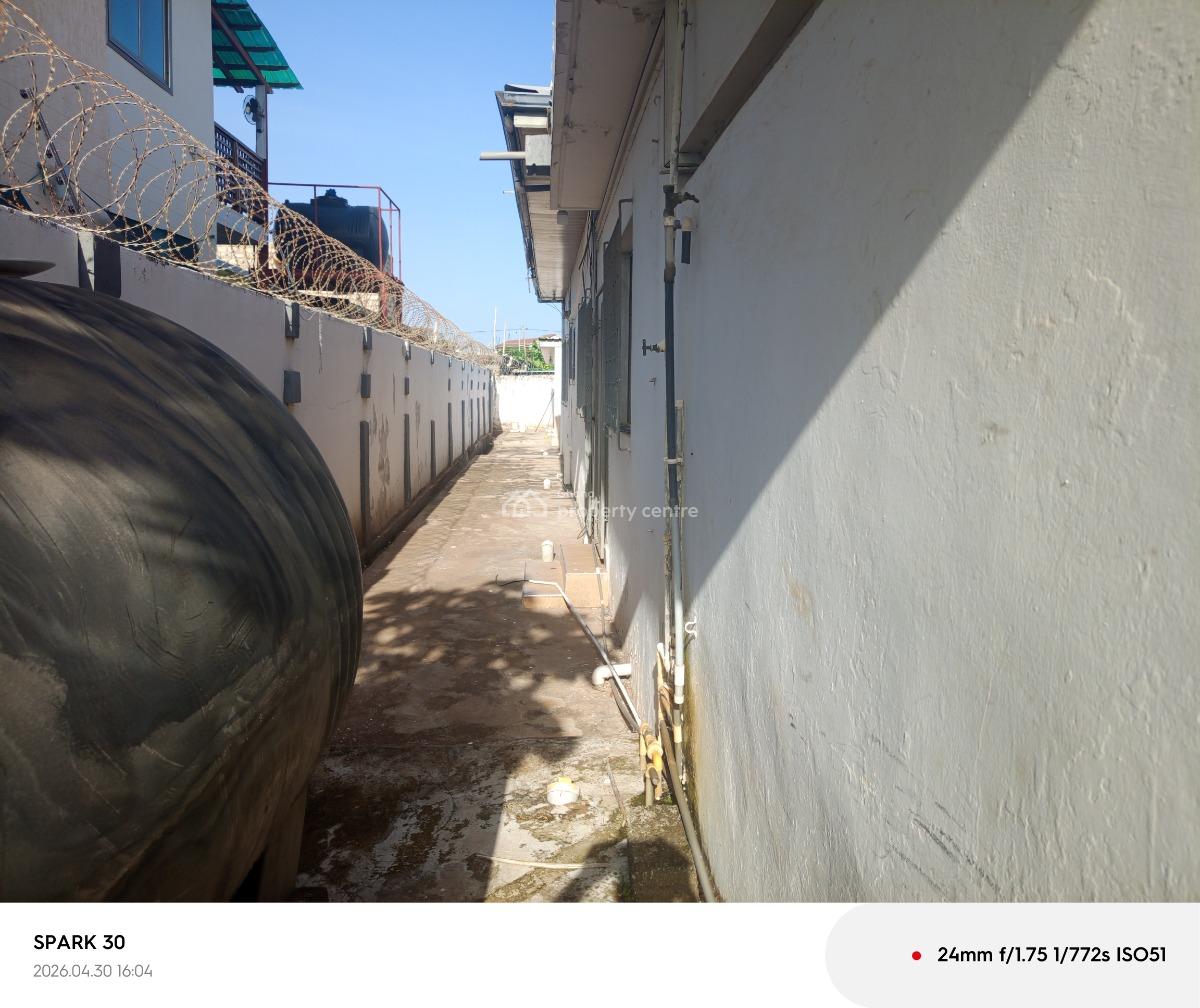 5- Bedroom Self Contain, Osu Oxford Street, Osu, Accra, Detached Bungalow for Rent
