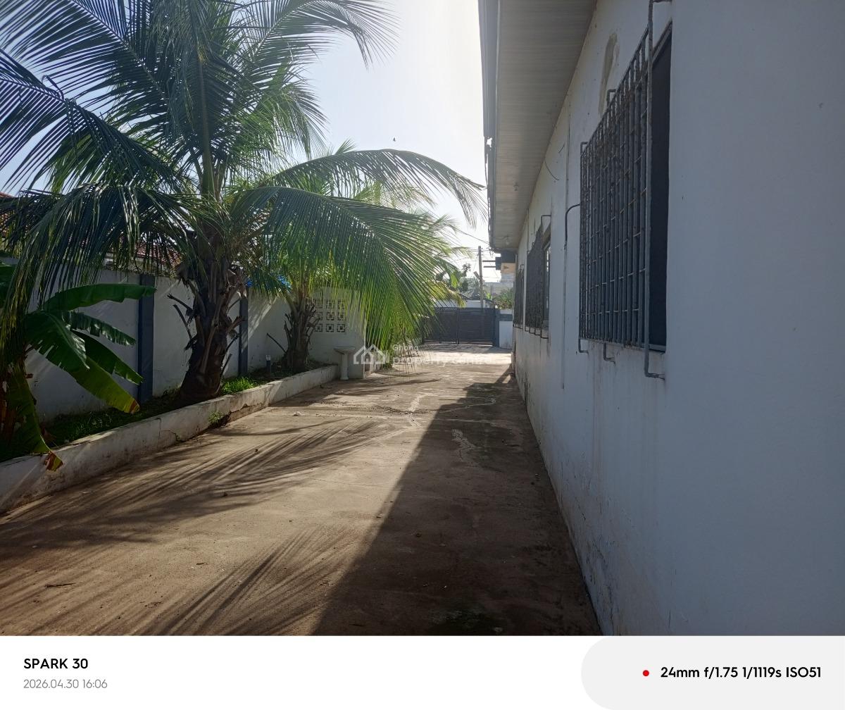 5- Bedroom Self Contain, Osu Oxford Street, Osu, Accra, Detached Bungalow for Rent
