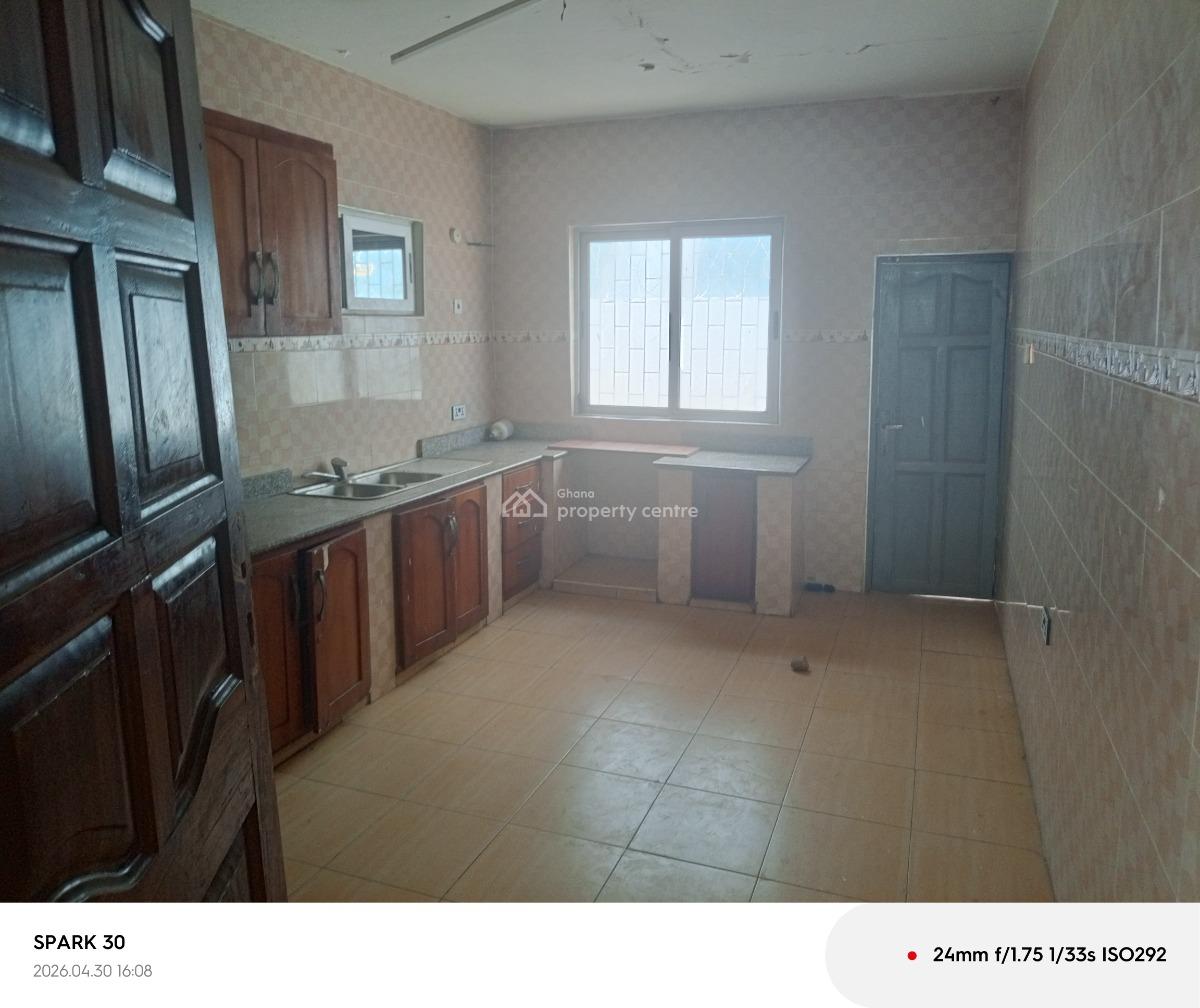 5- Bedroom Self Contain, Osu Oxford Street, Osu, Accra, Detached Bungalow for Rent