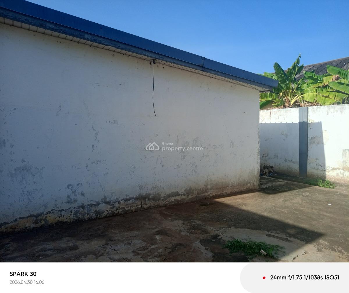 House, Osu Oxford Street, Osu, Accra, House for Sale