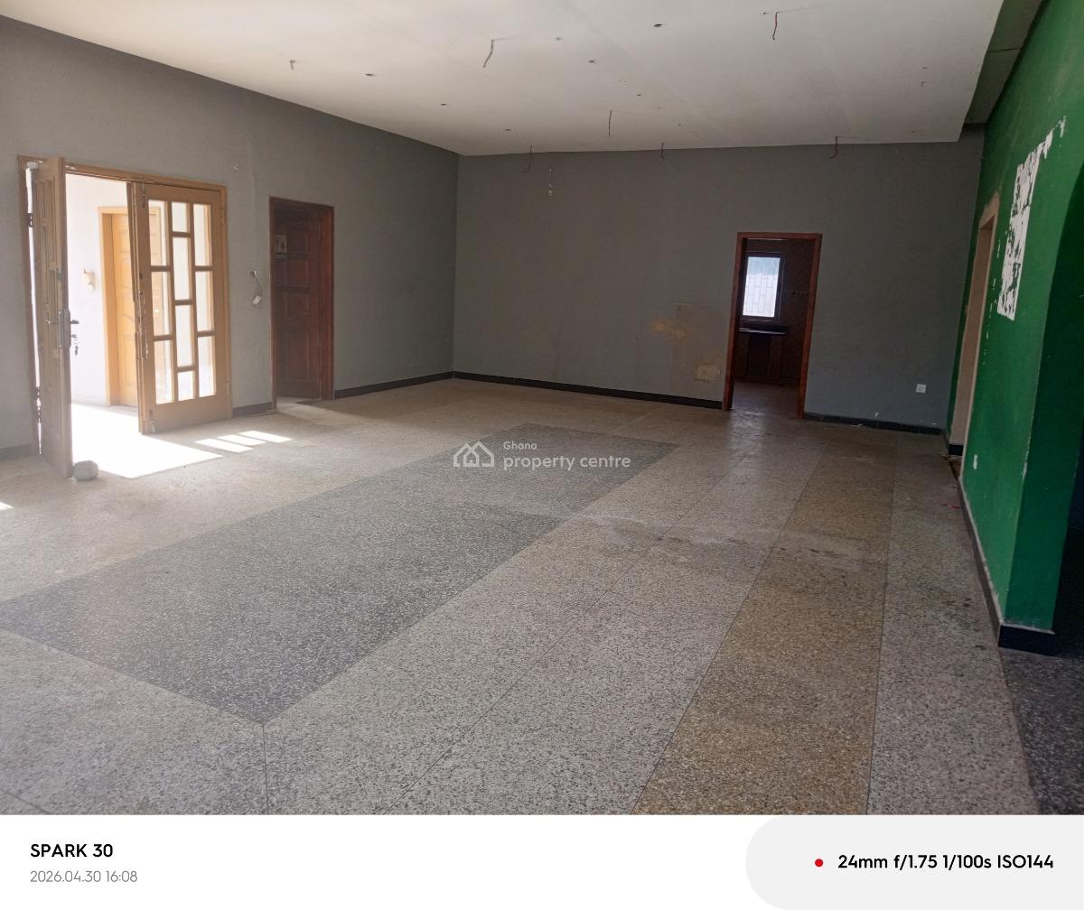 House, Osu Oxford Street, Osu, Accra, House for Sale