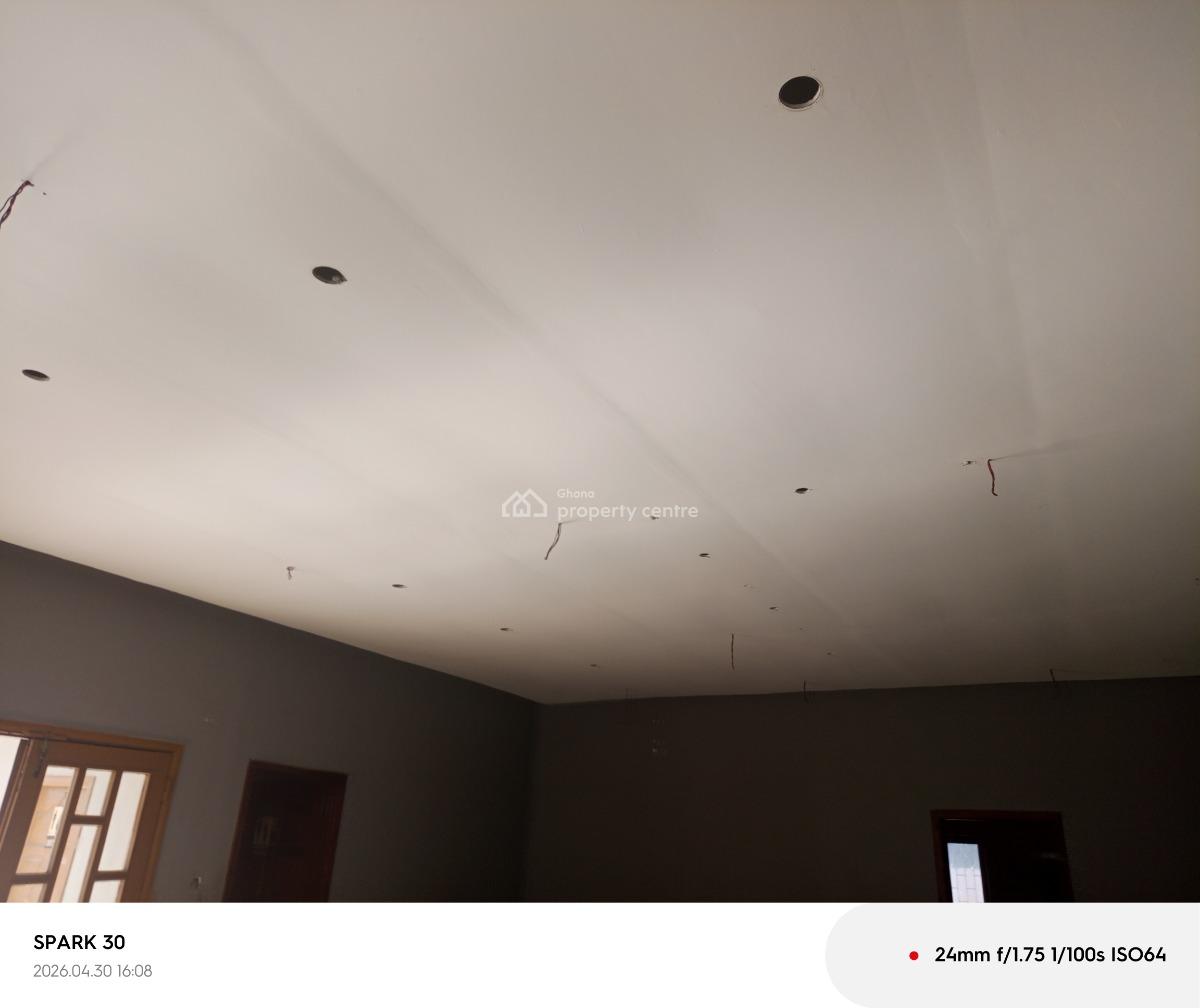 House, Osu Oxford Street, Osu, Accra, House for Sale