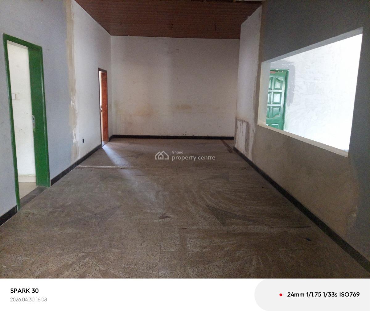 House, Osu Oxford Street, Osu, Accra, House for Sale