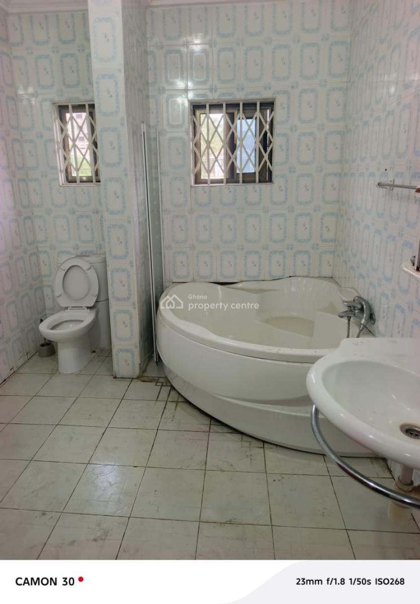14-bedroom House at Cantonment, Seekers Realty, Cantonments, Accra, Detached Bungalow for Rent