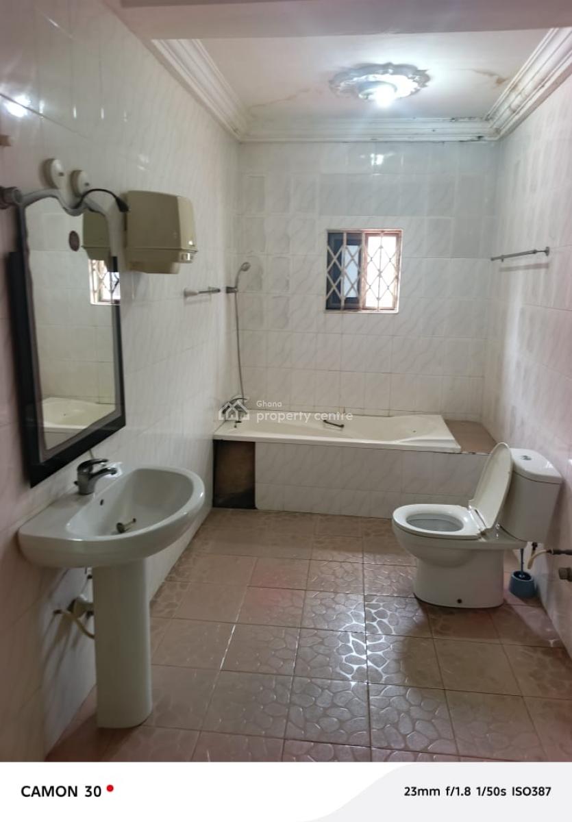 14-bedroom House at Cantonment, Seekers Realty, Cantonments, Accra, Detached Bungalow for Rent