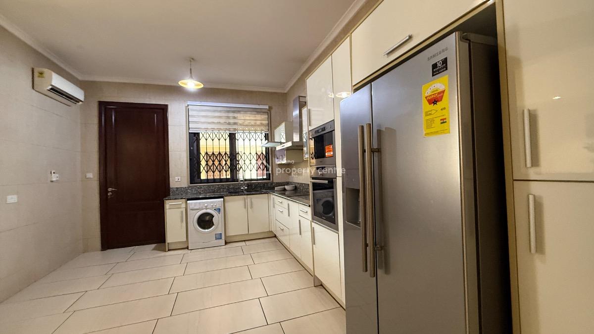 Furnished 3 Bedroom Townhouse in a Gated Community with Pool and Gym, Cantonments, Accra, Townhouse for Rent